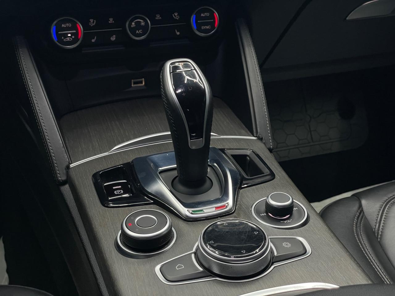Alfa Romeo Stelvio 2.2 Turbodiesel 210 CV AT8 Q4 Ti