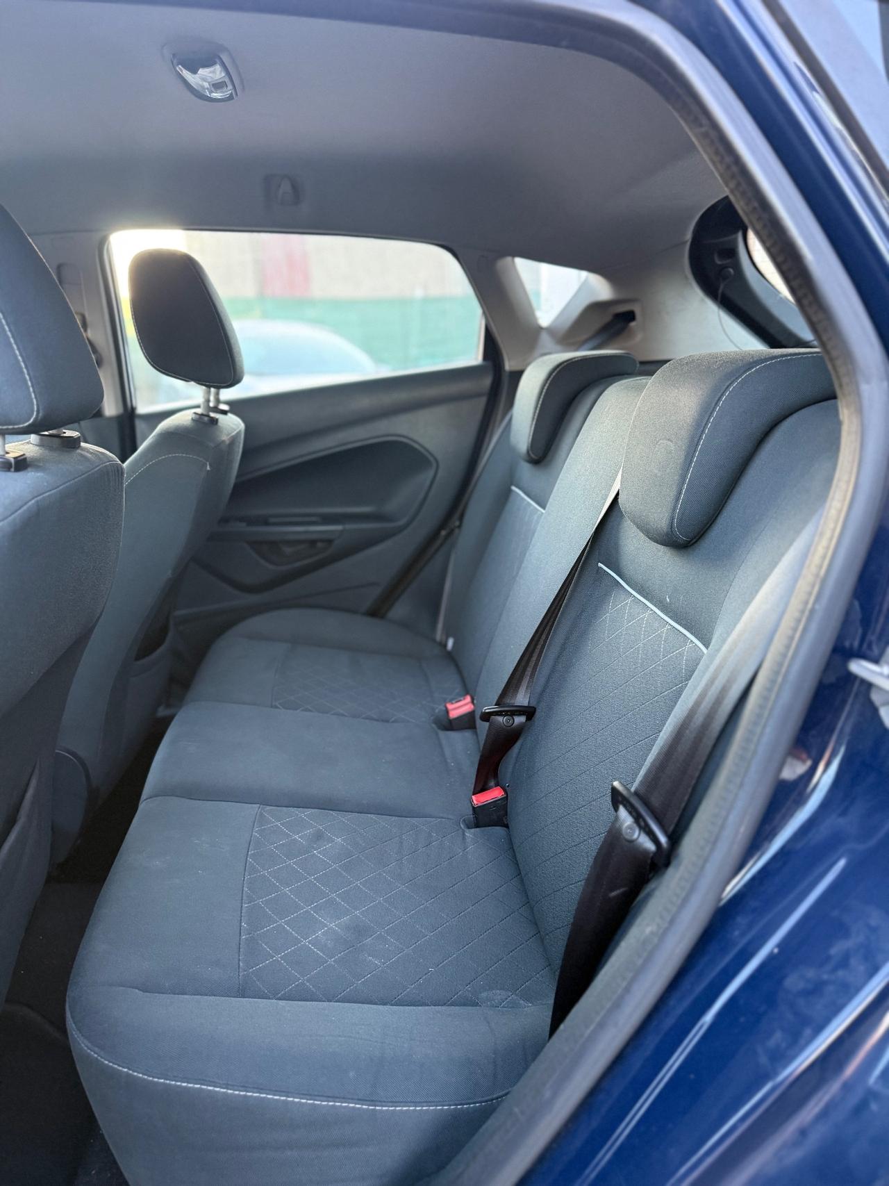 Ford Fiesta 1.4 TDCi 70CV 5 porte Titanium