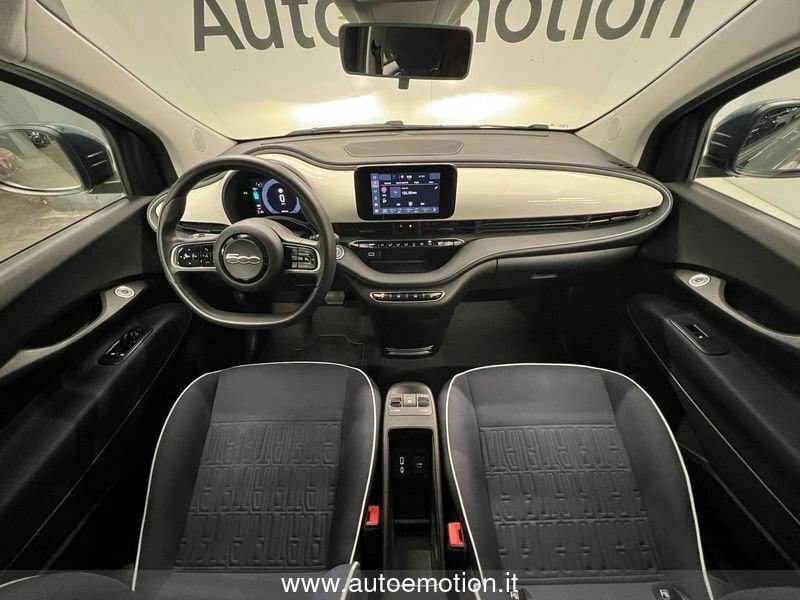 FIAT 500 500e Berlina 23,8 kWh Action