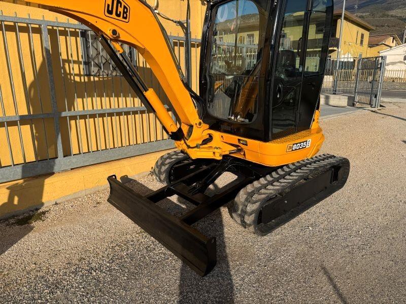 MINIESCAVATORE JCB 8035 ZTS GIROSAGOMA
