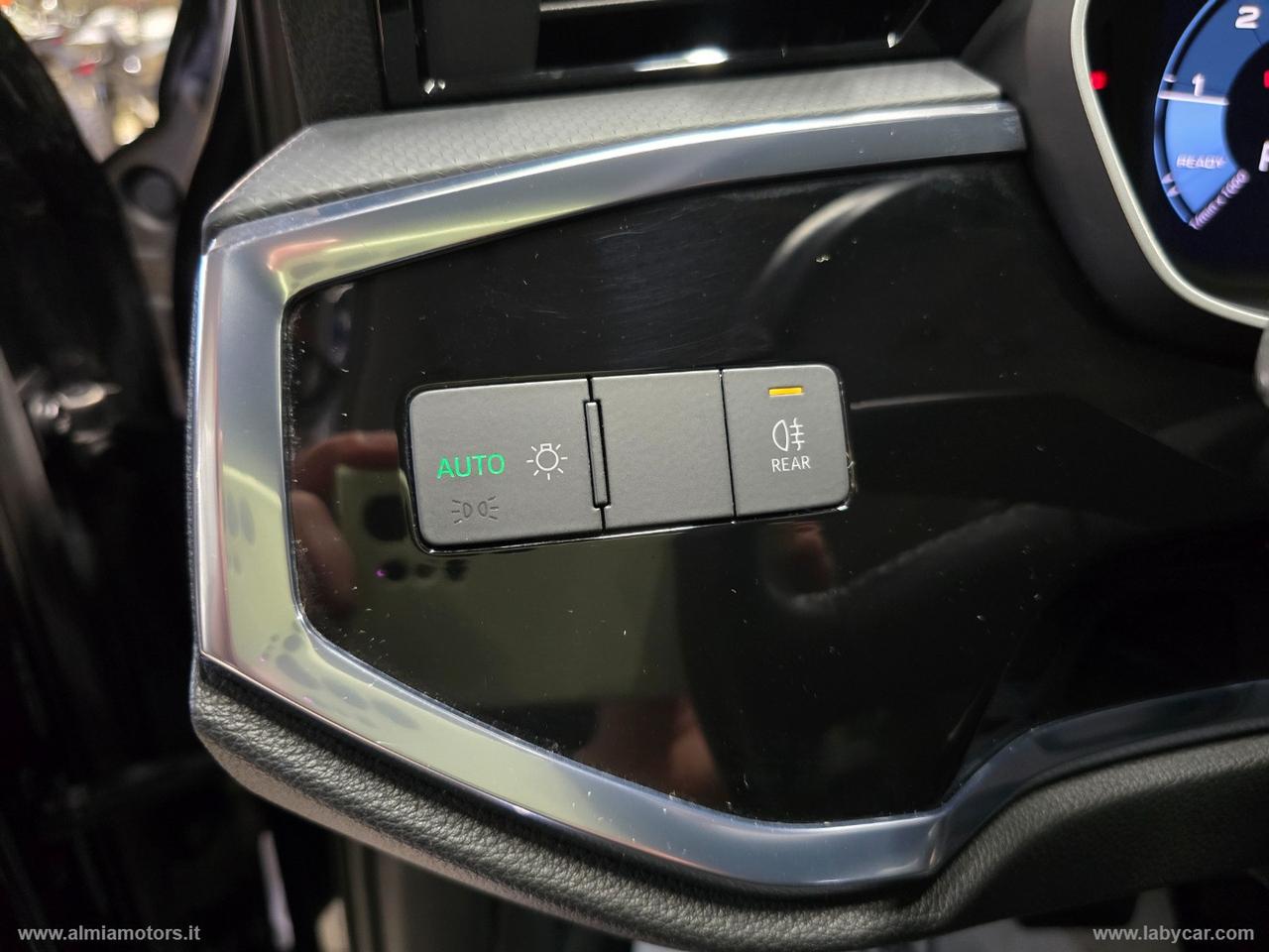 AUDI Q3 35 TDI S tronic