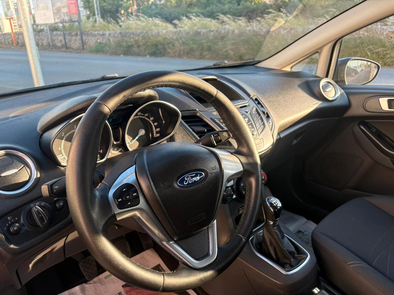 Ford Fiesta 1.5 TDCi 75CV 5 porte Titanium