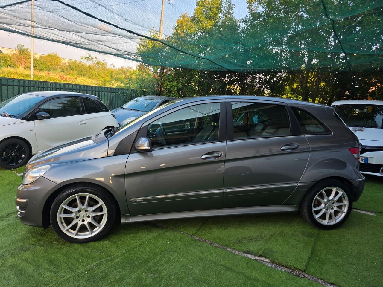 M.B B200 2.0D 140CV 126000KM-2011