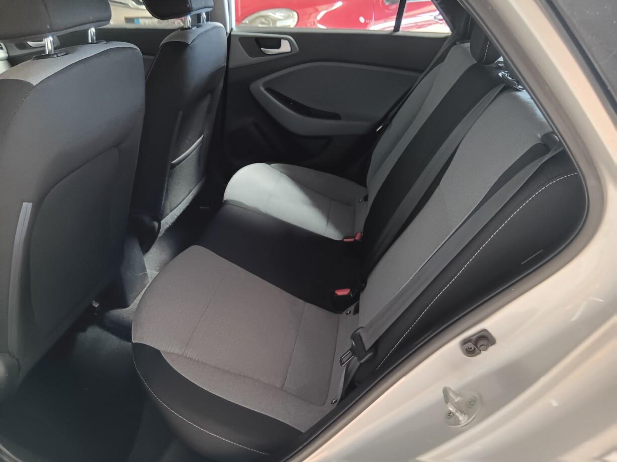 Hyundai i20 Style 1.2 (84 cv)