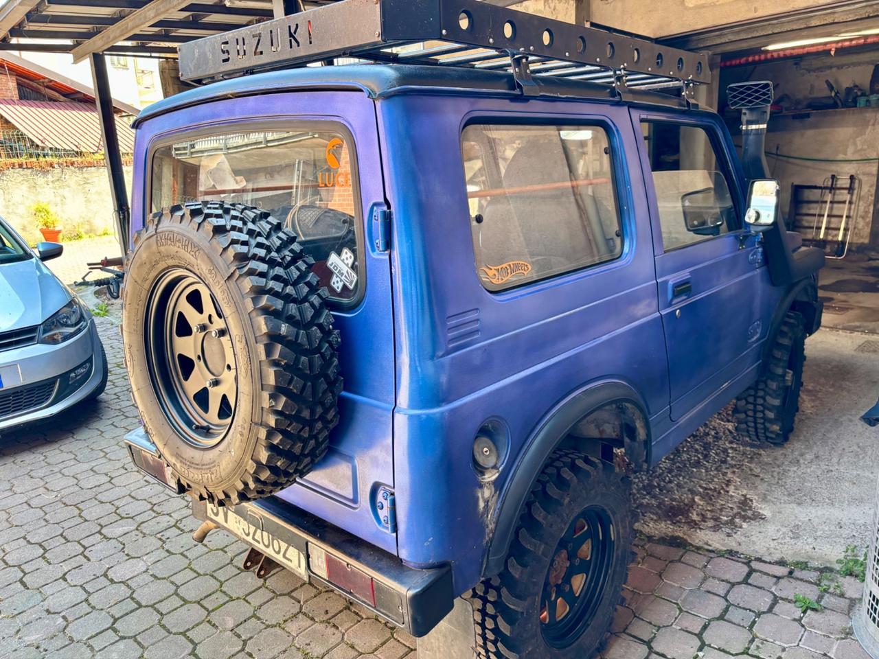 Suzuki SJ 413 SJ413 Berlina De Luxe