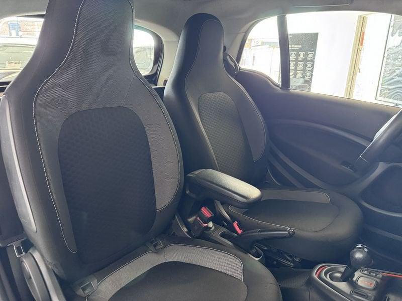 smart EQ Fortwo EQ 60kW Racingrey (22kW)