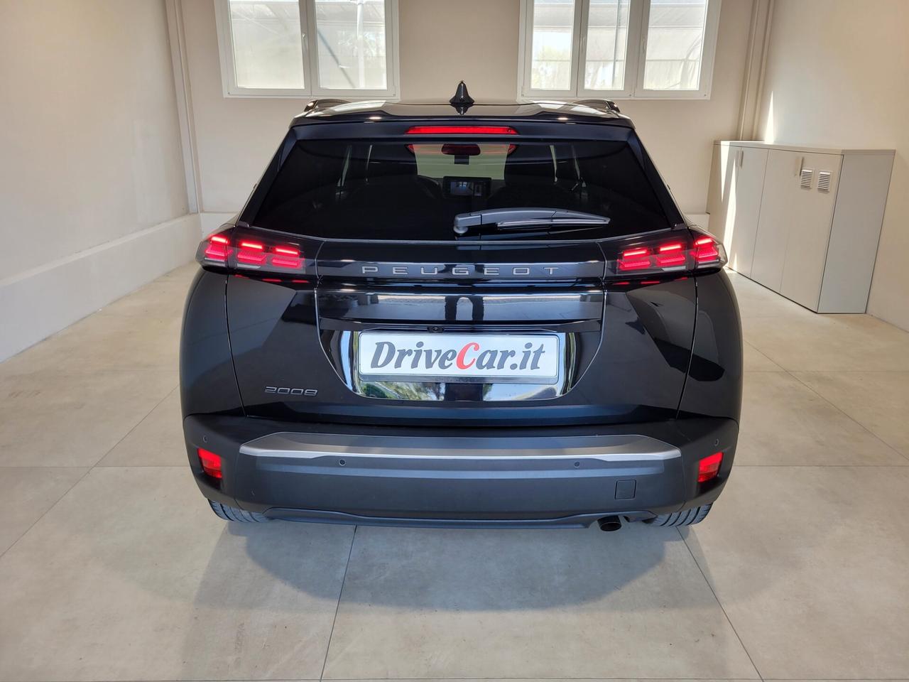 Peugeot 2008 1.2 ALLURE AUT. CRUISE LED CARPLAY PELLE NAVI
