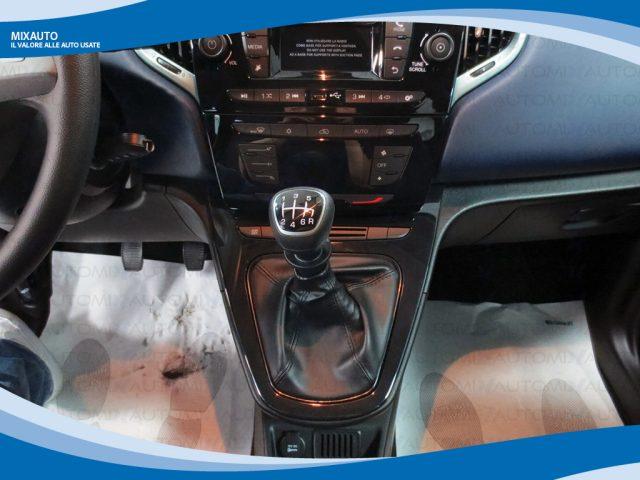 LANCIA Ypsilon Hybrid 1.0 FireFly 70cv 5 Porte Gold EU6 KM Ø