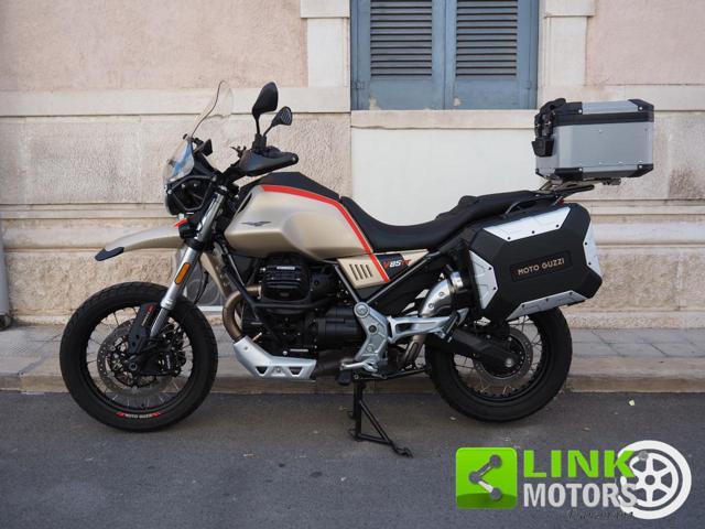 MOTO GUZZI V85 TT TRAVEL