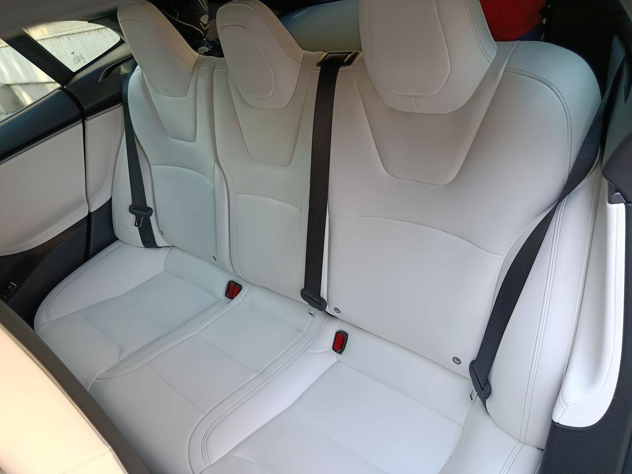 Tesla Model S 60d #6106