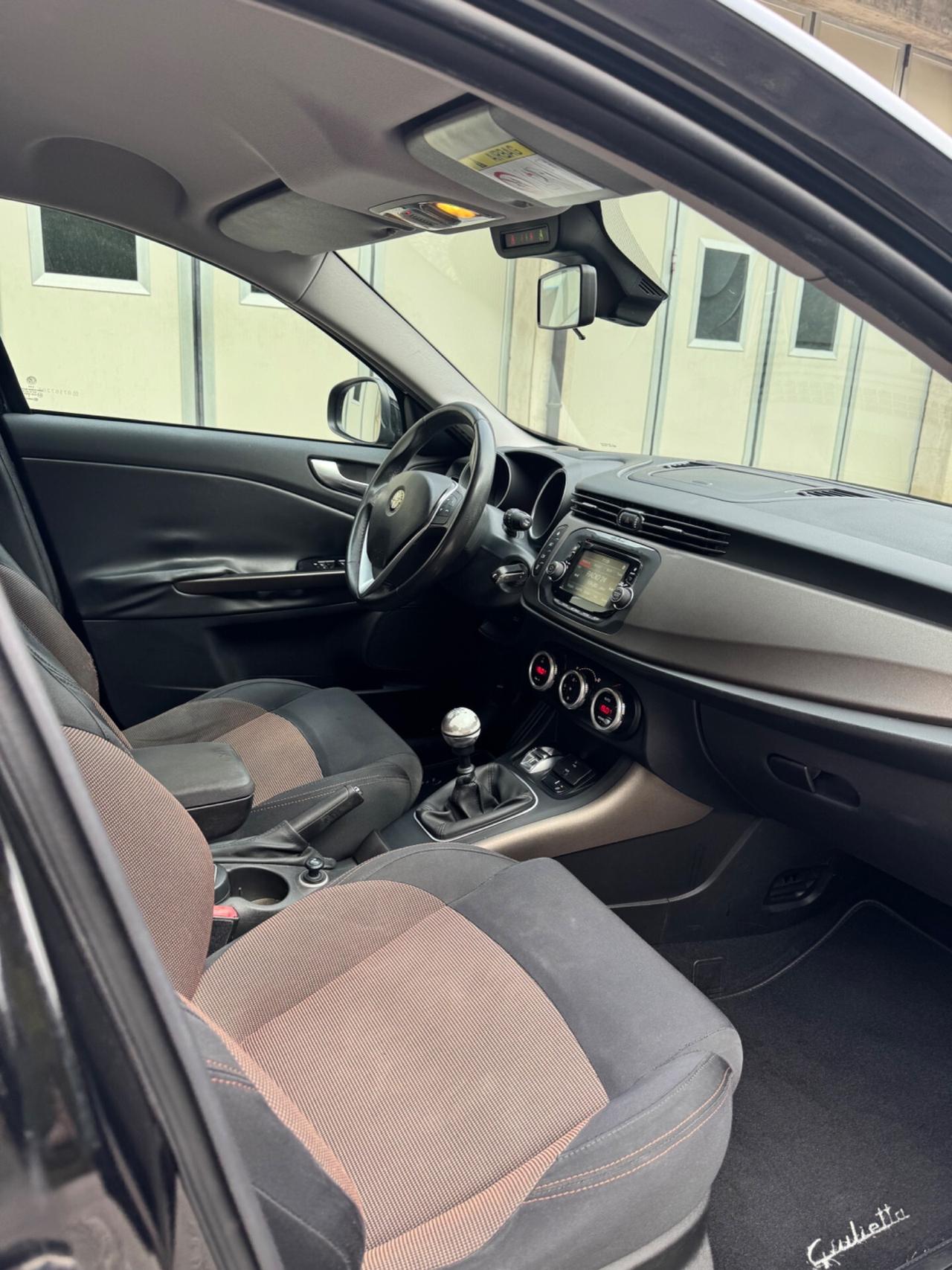 Alfa Romeo Giulietta 1.6 JTDm-2 105 CV Exclusive