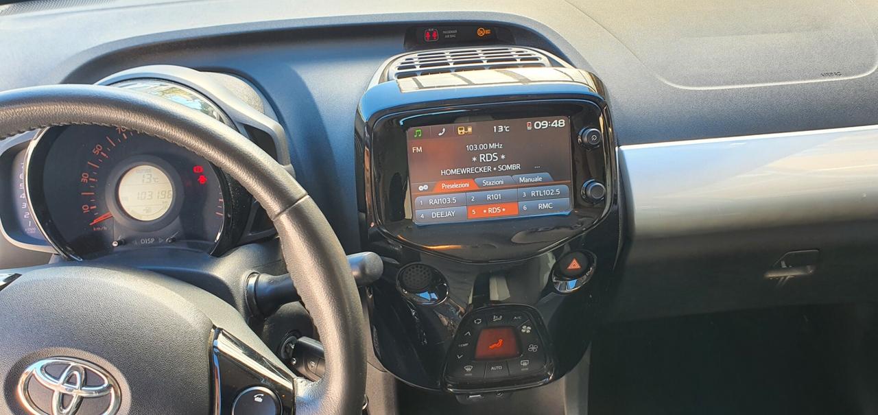 Toyota Aygo 1.0 VVT-i 69 CV 5 porte x-wave