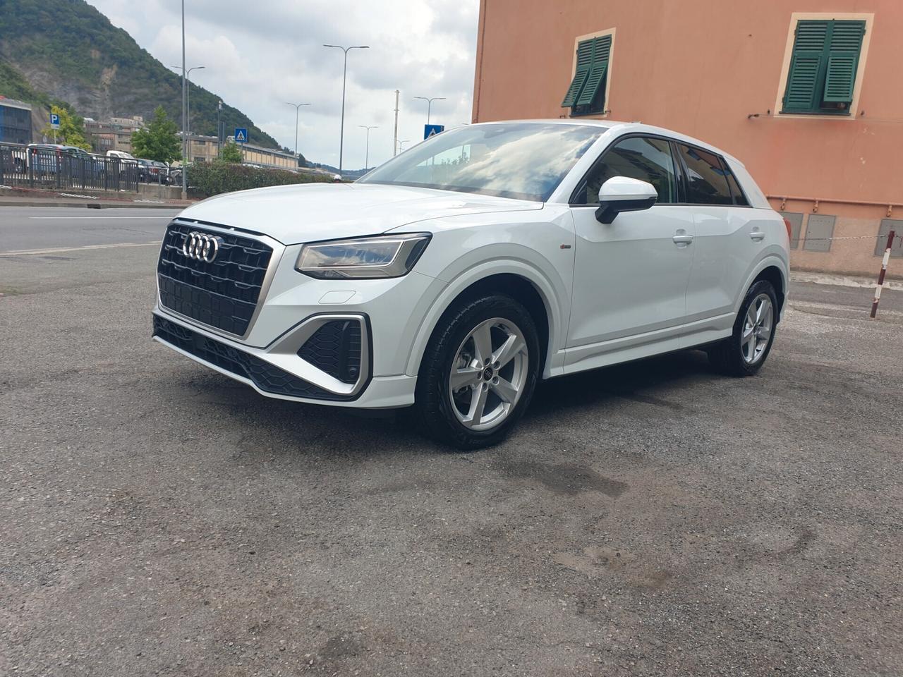 Audi Q2 35 TFSI S tronic line Edition
