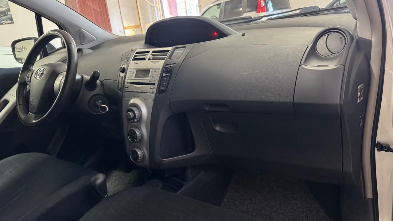 Toyota Yaris 1.3 5 porte M-MT -98.000 km