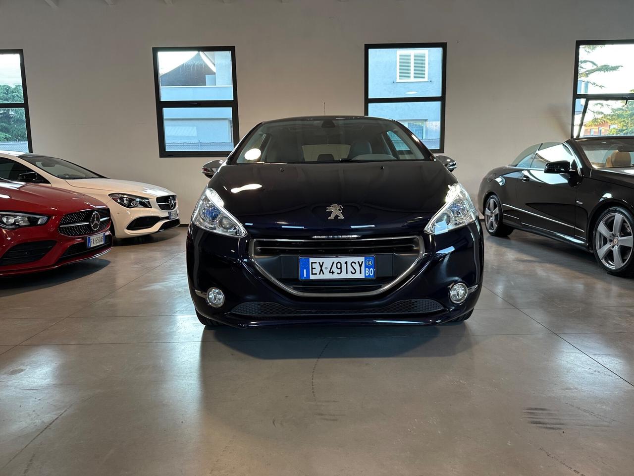 Peugeot 208 1.6 e-HDi 92 CV Stop&Start 5 porte Allure