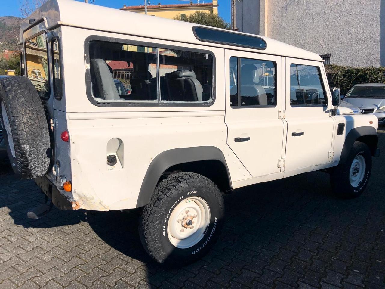 Land Rover Defender 110 2.4 TD4 Station Wagon 7 POSTI FATTURABILE IVA DEDUCIBILE UNICO PROPRIETARIO