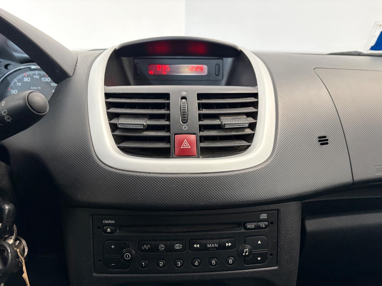 Peugeot 206 Plus 1.1 60CV 3p. km 68.000 Nuova !