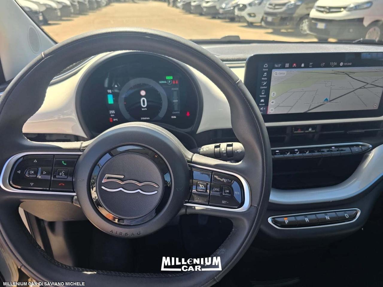 Fiat 500 500e Berlina 42 kWh La Prima