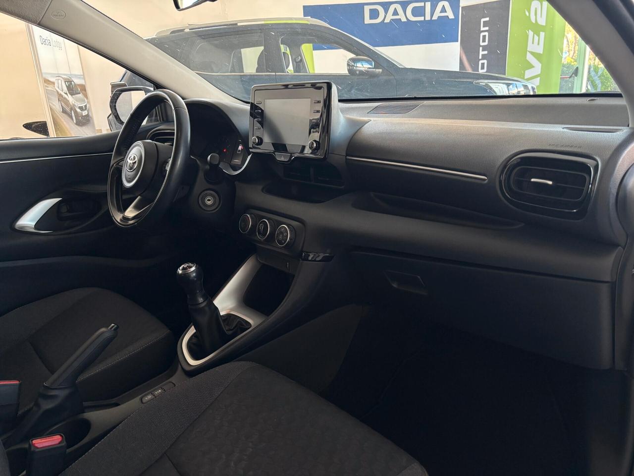Toyota Yaris 1.0 5 porte Active