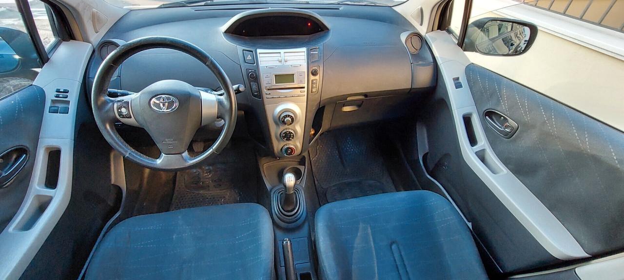 YARIS 1,0 BENZINA/GPL SCADENZA BOMBOLE NEL 2033 GOMME NUOVE IMPECCABILE