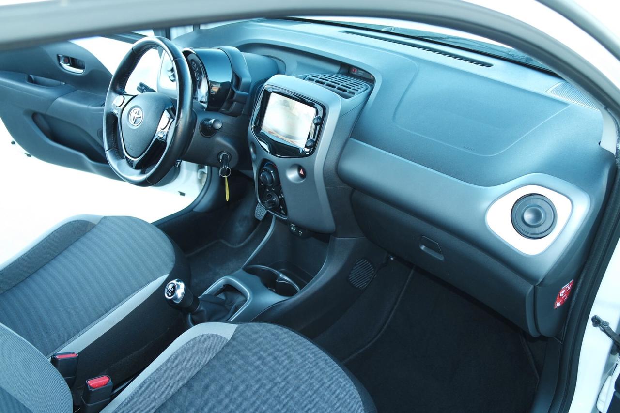 Toyota Aygo 1.0 VVT-i 72 CV 5 porte x-business