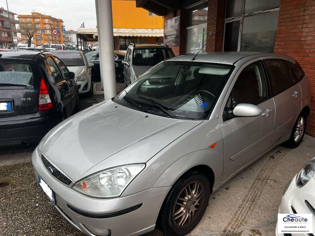 FORD - Focus - 1.6i 16V 5p. Ambiente