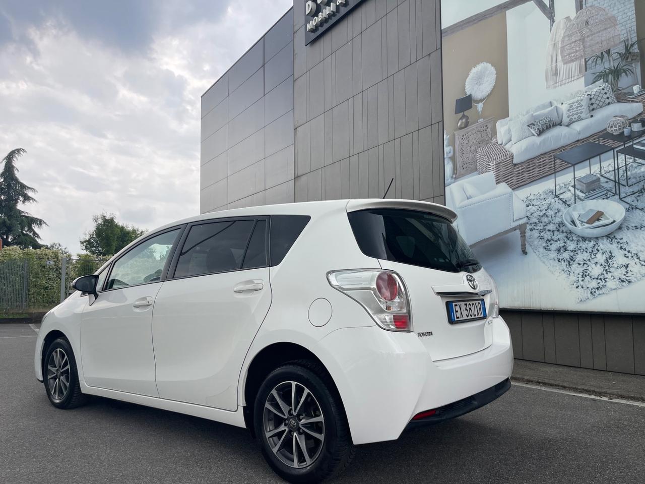 Toyota Verso 1.6 D-4D Style