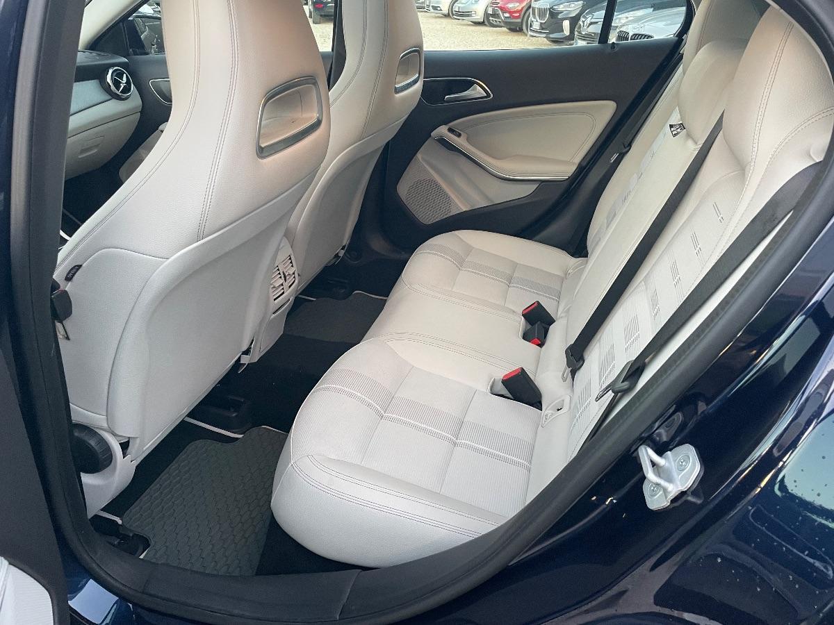 MERCEDES - Classe GLA - GLA 200 d Automatic Premium