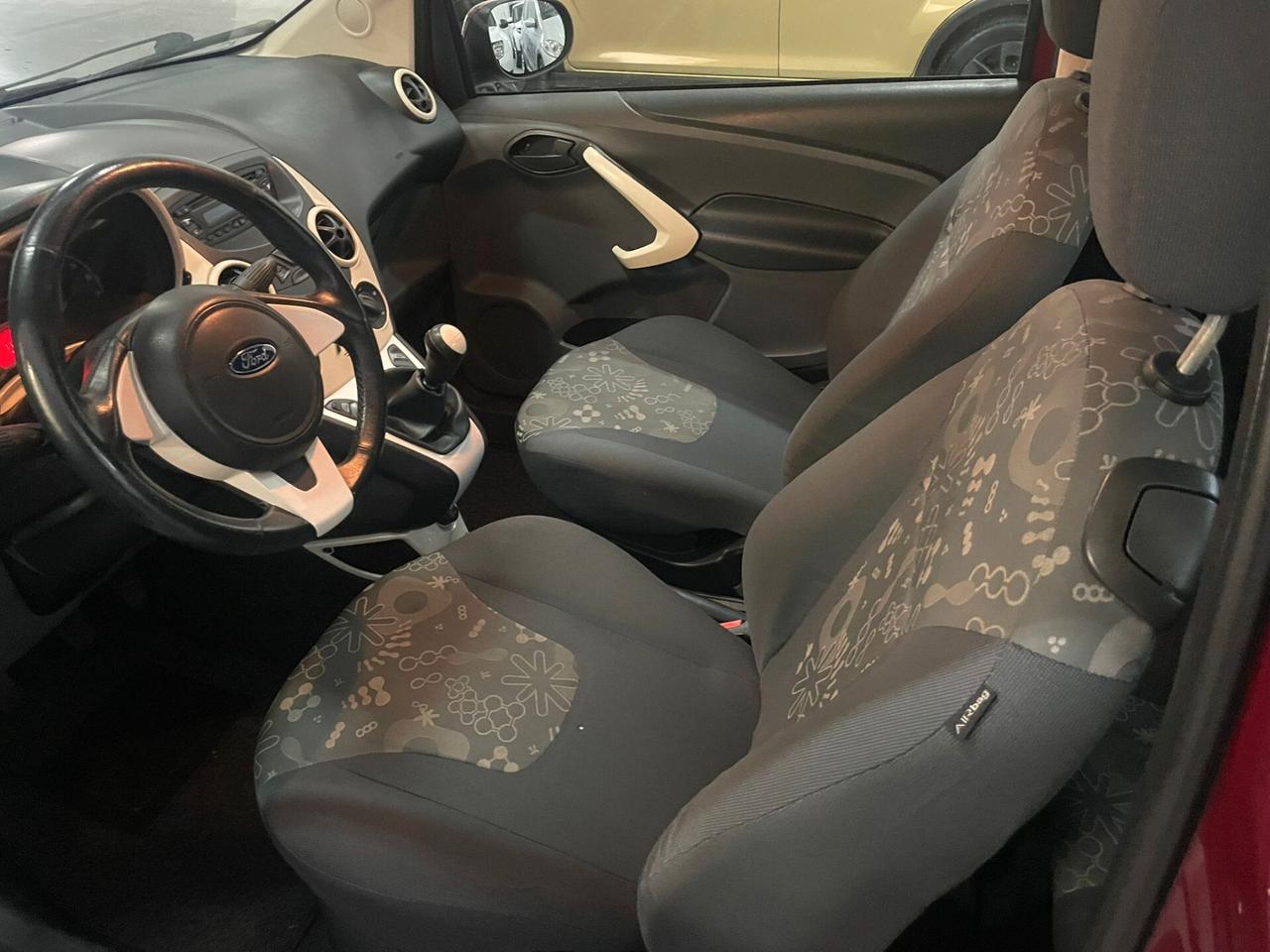 Ford Ka 1.2 8V 69CV Titanium OK NEOPATENTATI