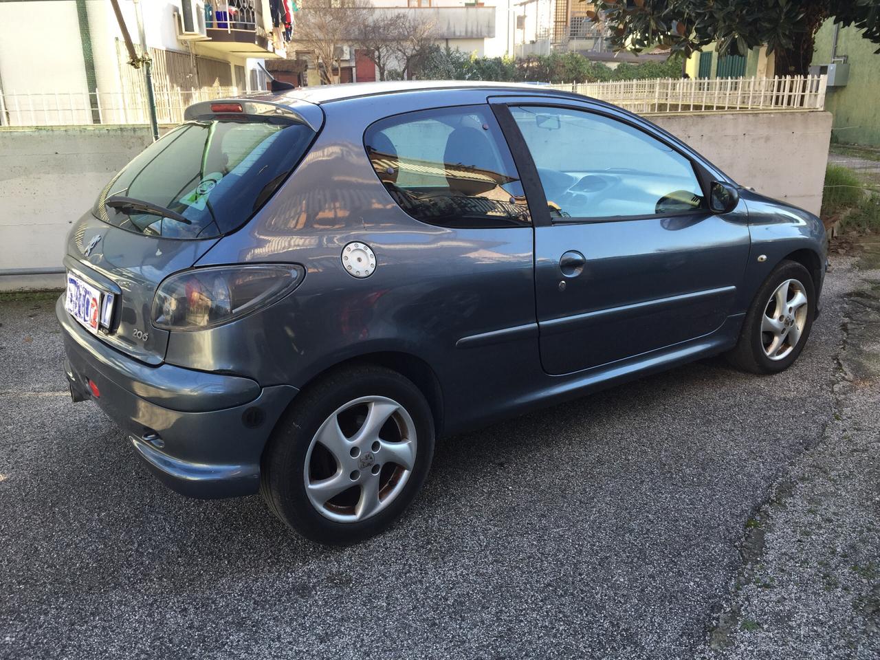 Peugeot 206 1.4 16V 3p. Sweet Years GPL X NEOPATENTATI