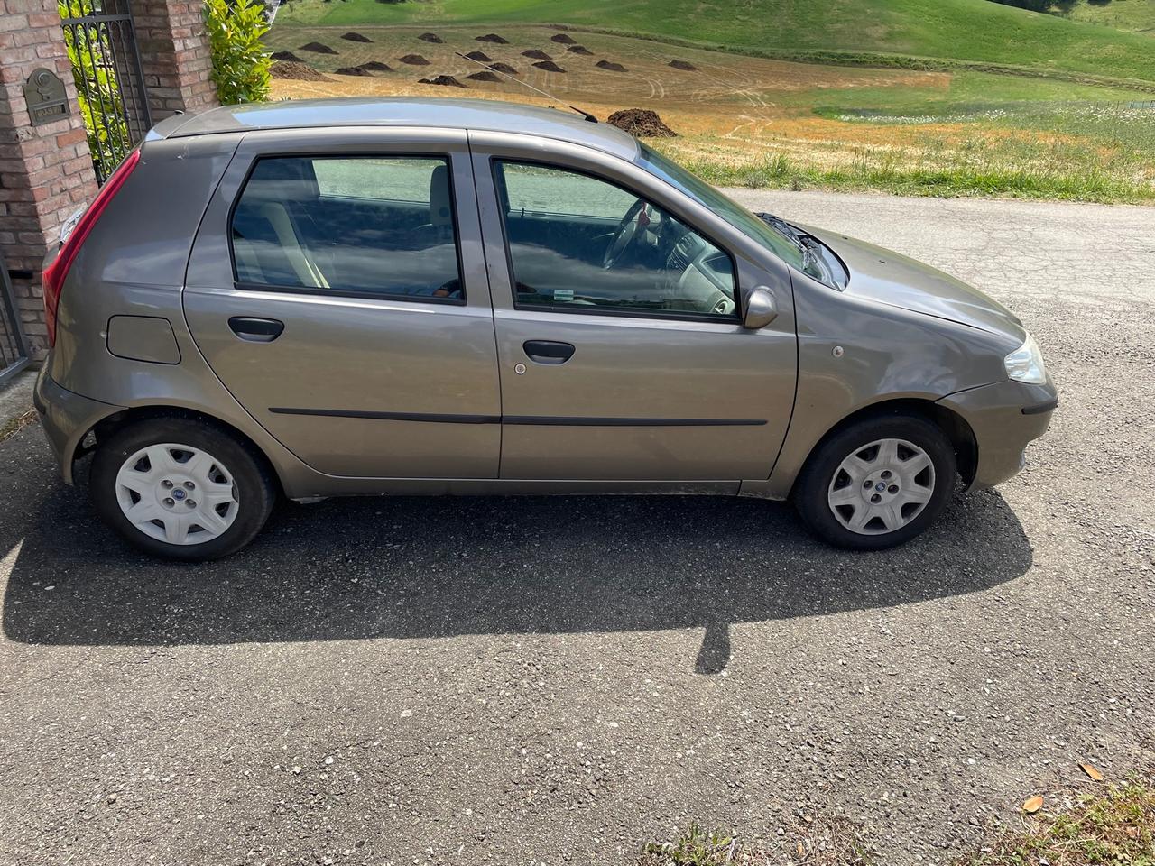 Fiat punto*solo per OPERATORI DEL SETTORE *