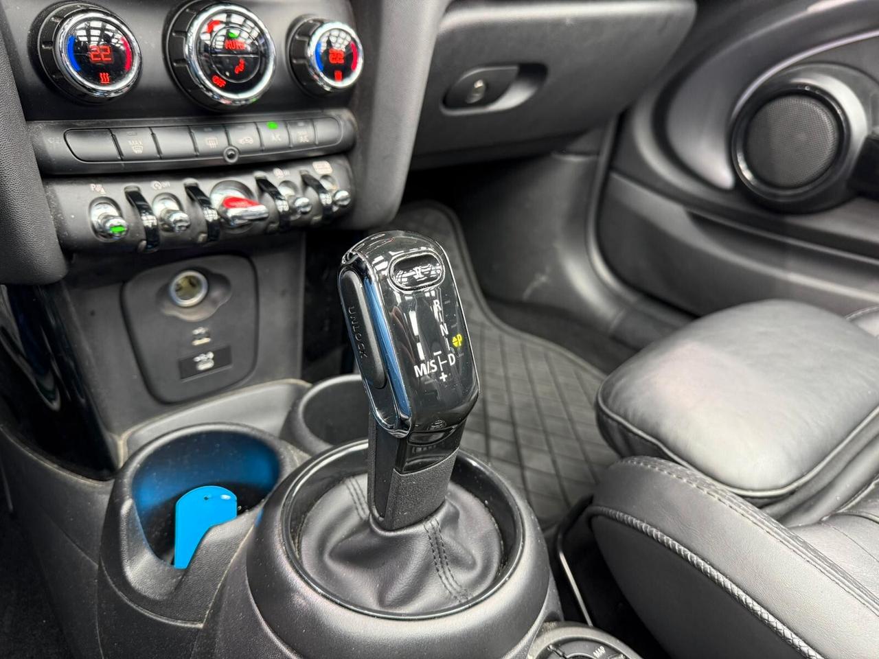 Mini Cooper S 2.0 JCW CABRIO (247)