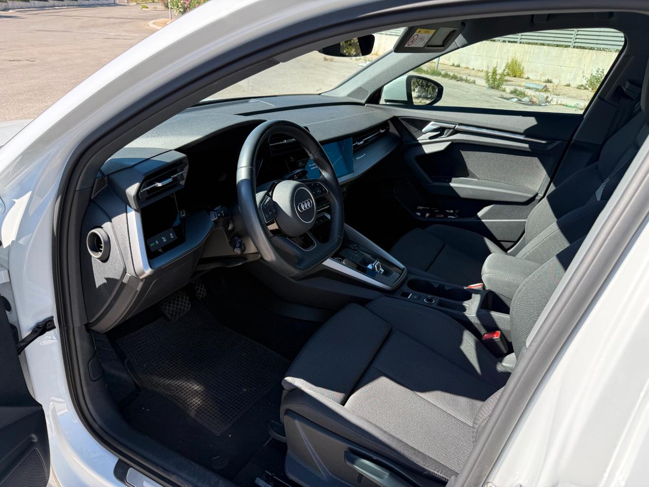 Audi A3 SPB 30 g-tron S tronic line edition