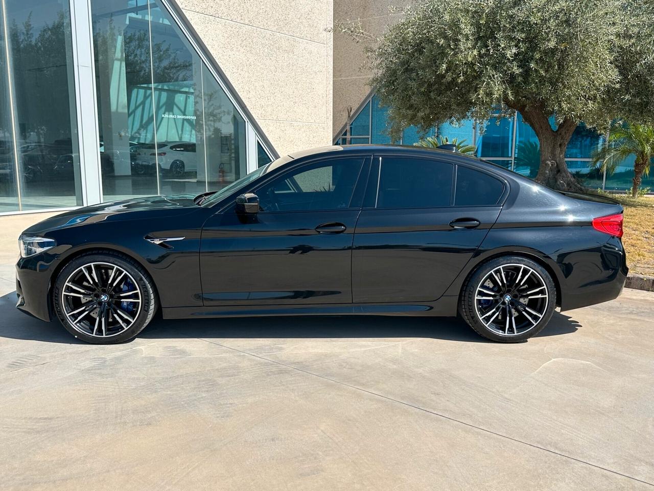 BMW M5 4.4 V8 600cv offerta T-Stock prezzo imperdibile