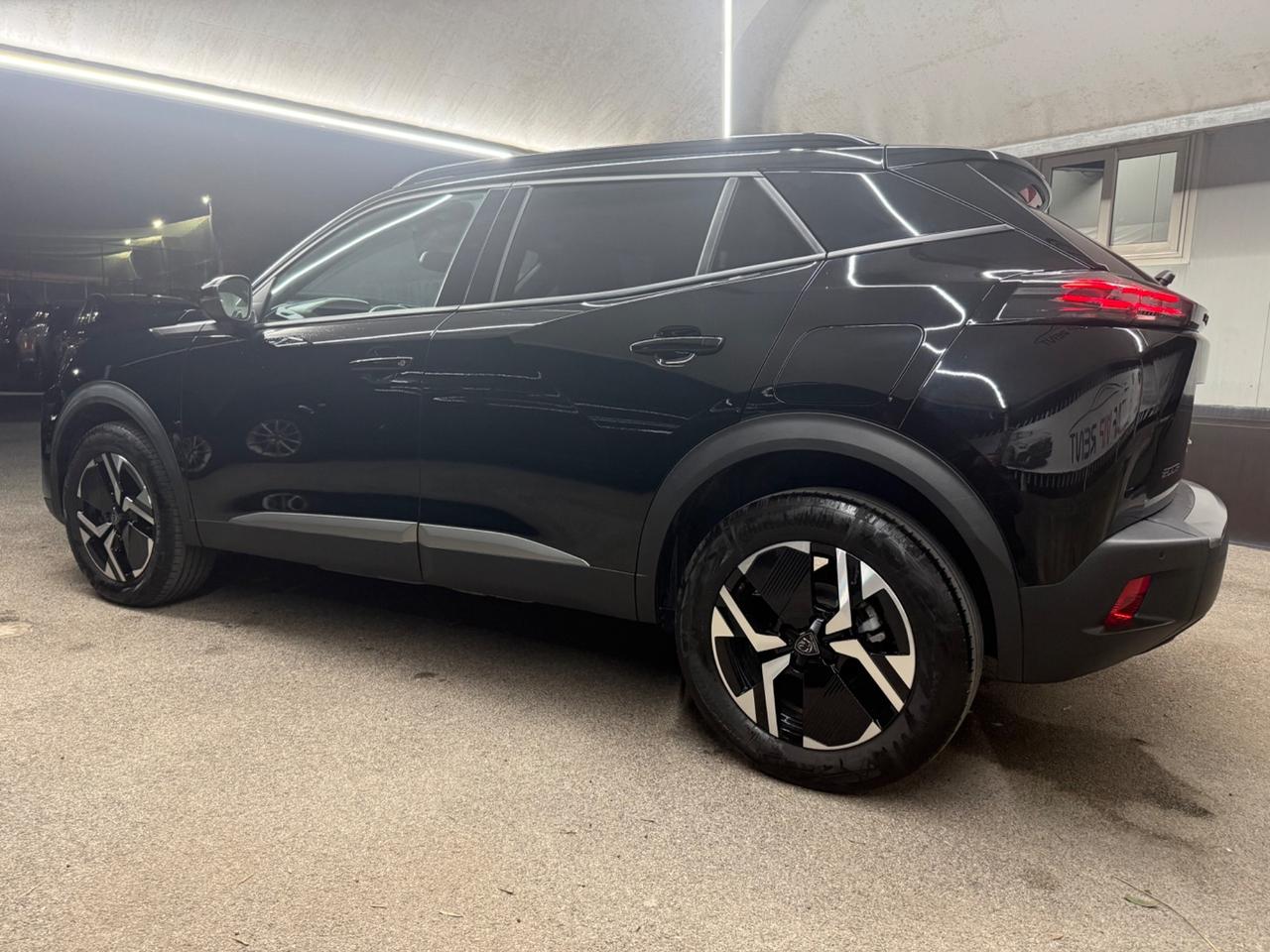 Peugeot 2008 BlueHDi 130 S&S EAT8 Allure