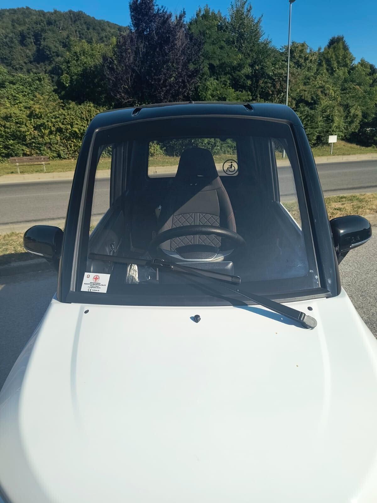 FREEDOM EVO anziani o disabili SENZA PATENTE MINICAR