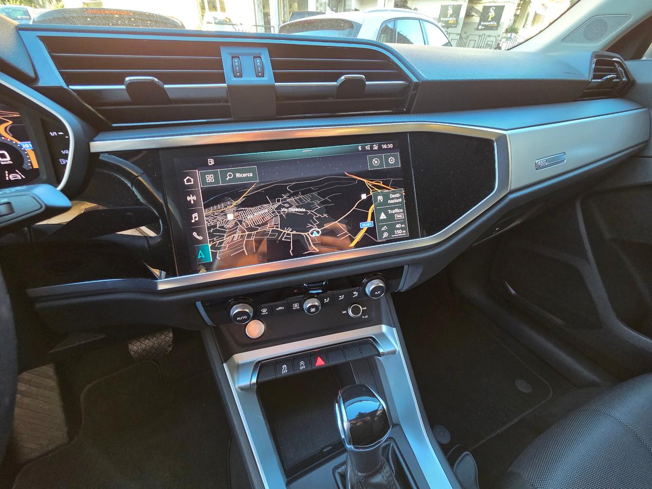 Audi Q3 35 TDI S tronic Business Advanced