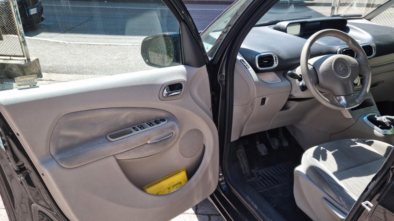 Citroen C3 Picasso 1.6 VTi 120 Exclusive Style neopatentati