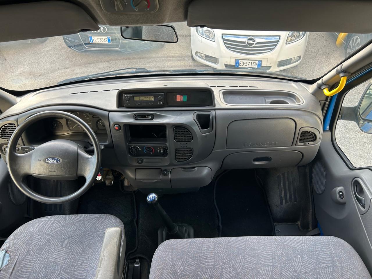 Ford Transit 330 2.4 TD Pulman 14 Posti