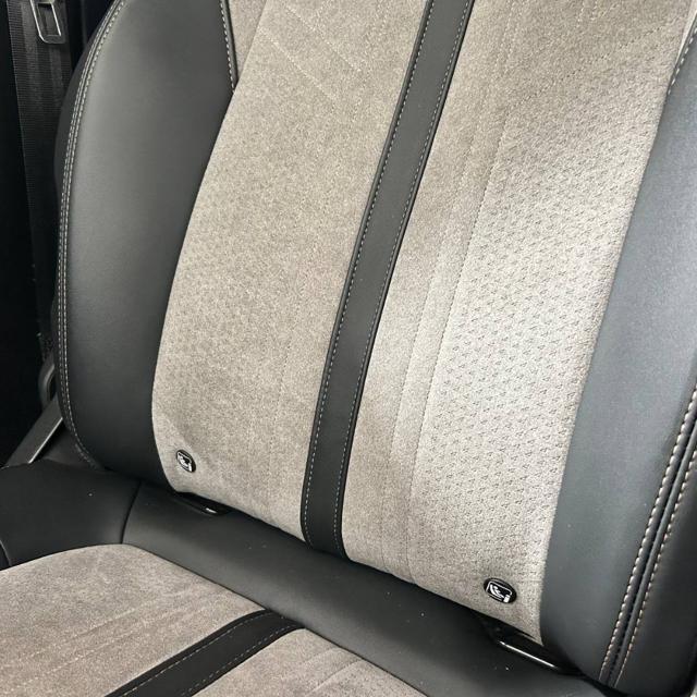 PEUGEOT 3008 Hybrid4 300 e-EAT8 GT