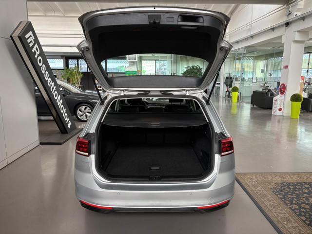 VOLKSWAGEN Passat Variant 2.0 TDI SCR EVO DSG Business
