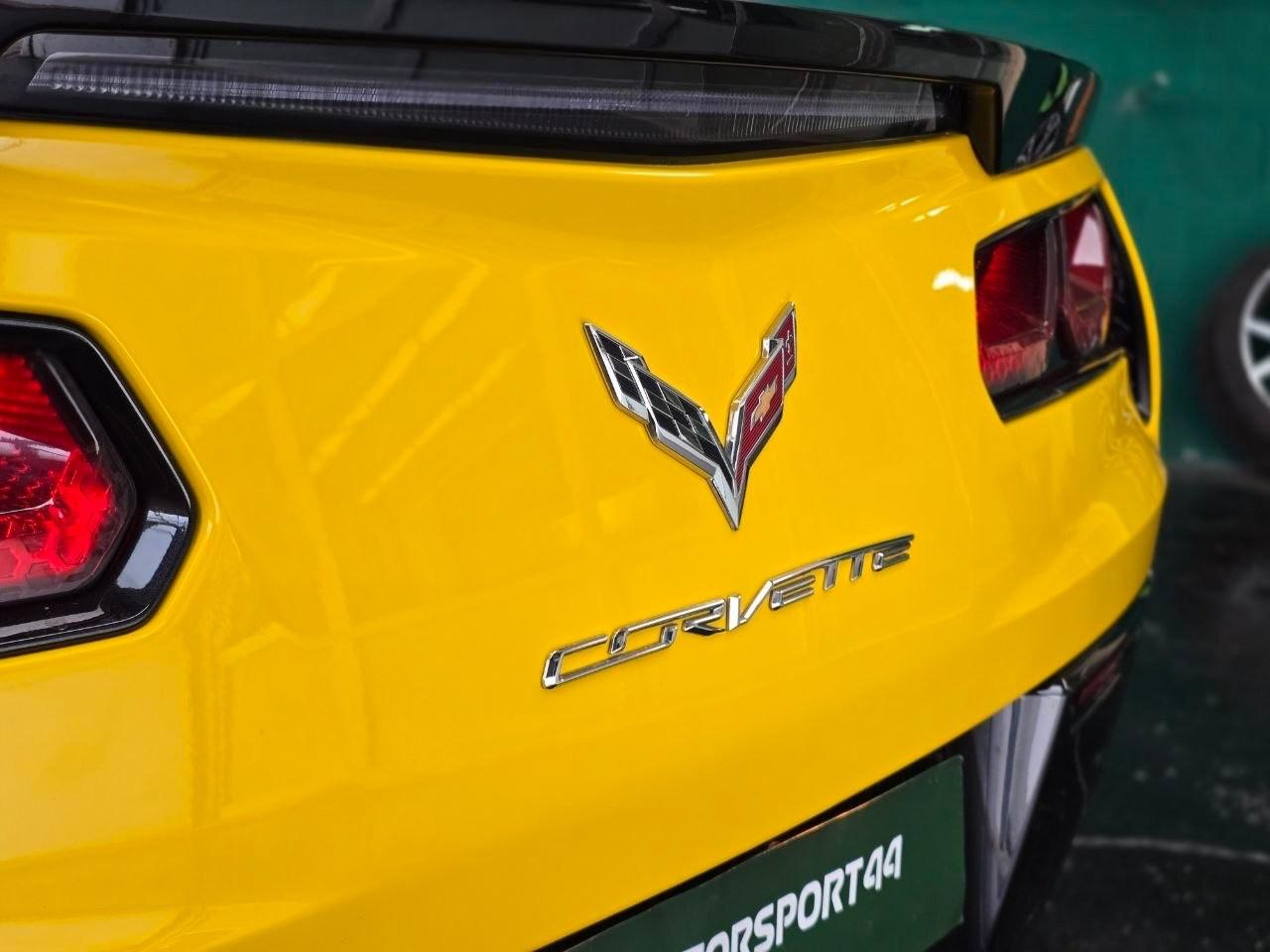 Chevrolet Corvette Stingray 6.2 V8 Z51 2LT