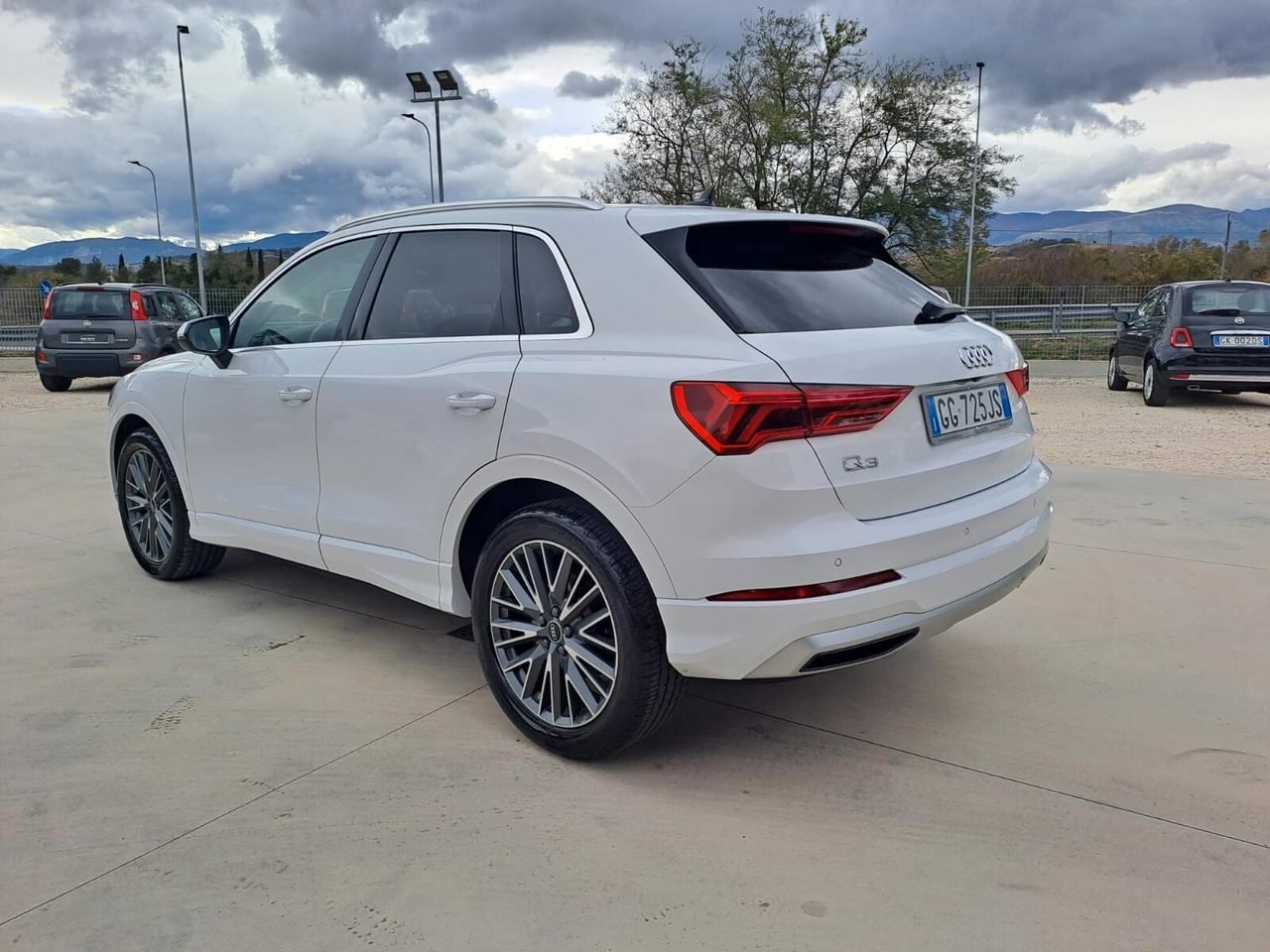 Audi Q3 35 TDI S tronic Business Advanced