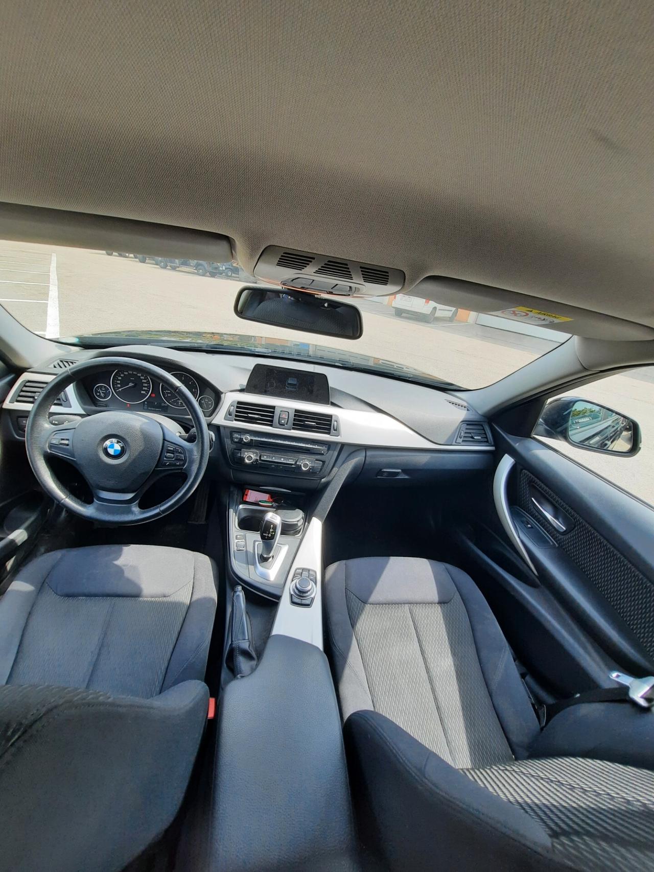 Bmw 318 318d Touring Automatico Navi