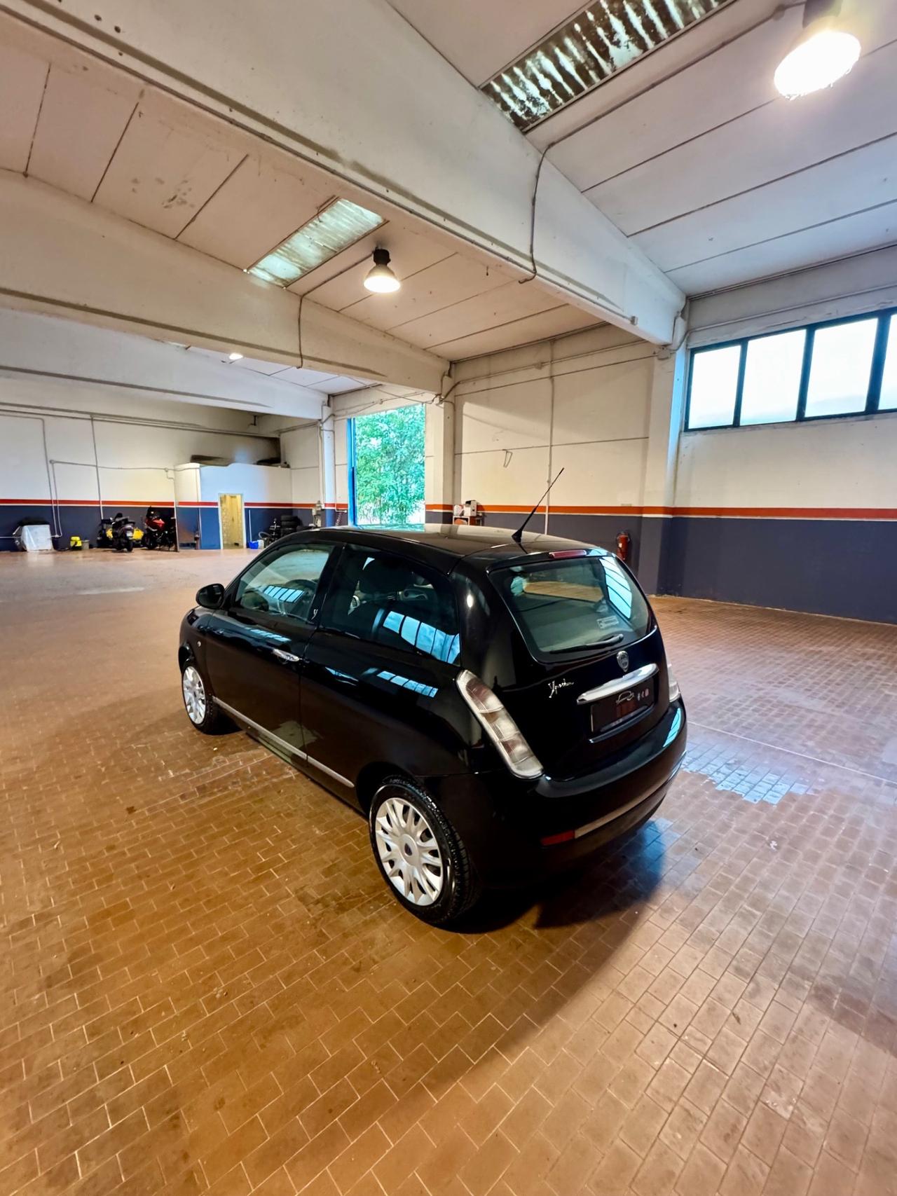 Lancia Ypsilon 1.2 69 CV Diva