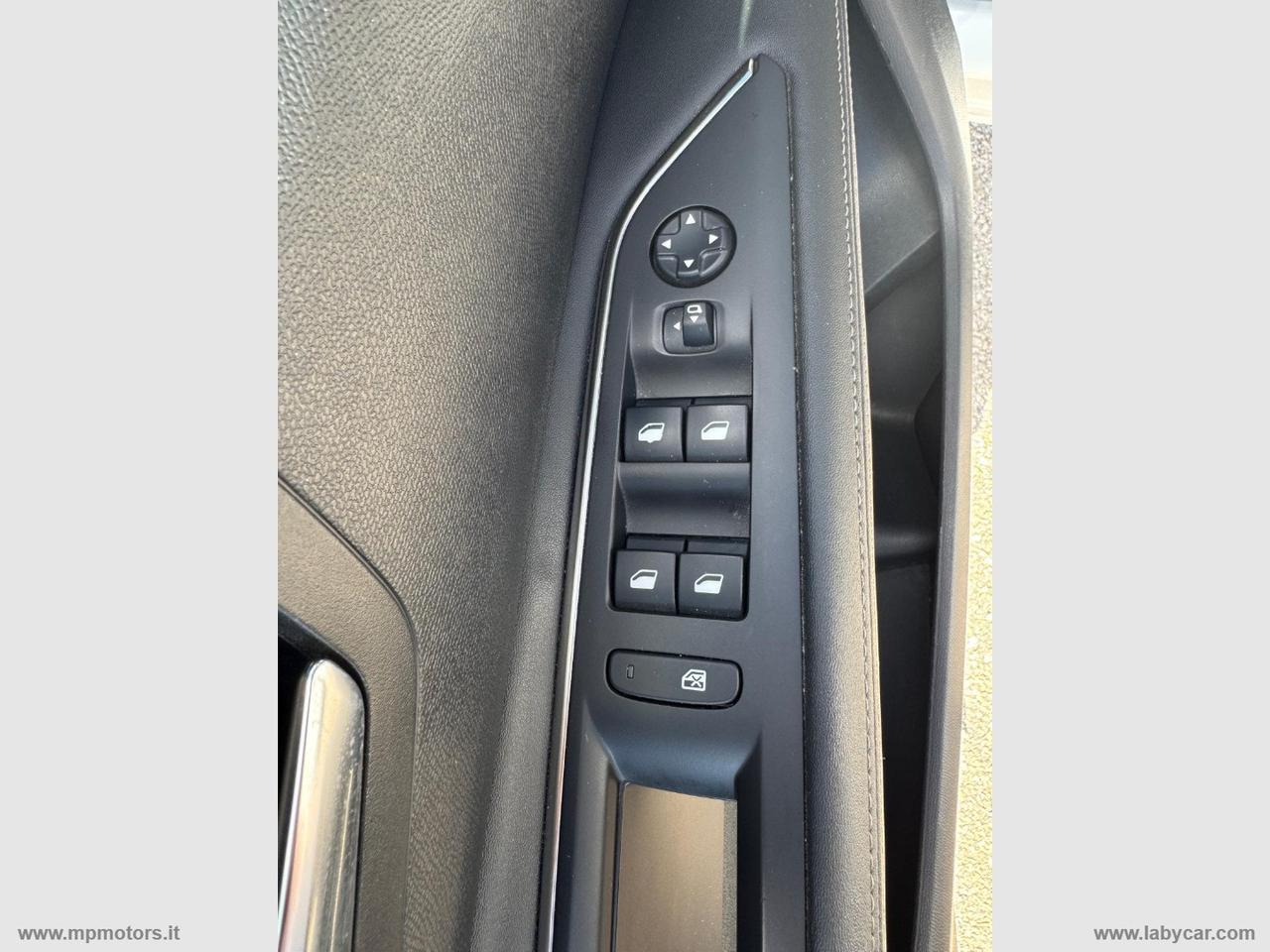 PEUGEOT 3008 ALLURE EAT8 1.5 HDi 130CV AUTOMATICA