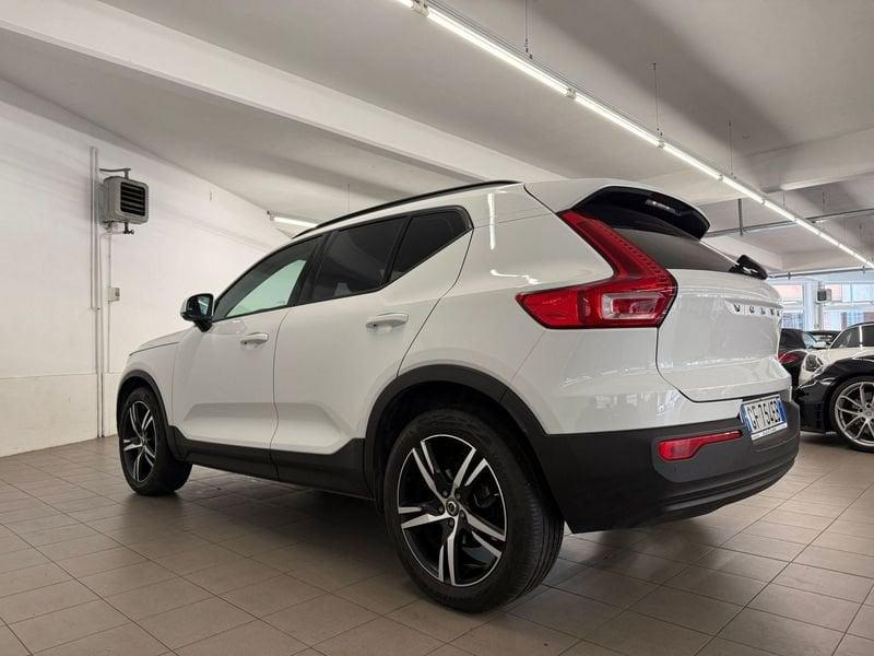 Volvo XC40 T2 Momentum Core
