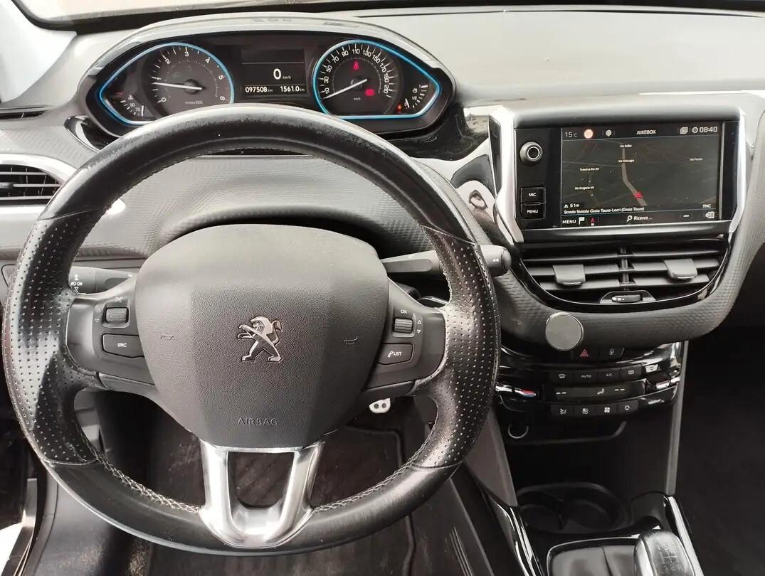Peugeot 2008 BlueHDi 100 Allure
