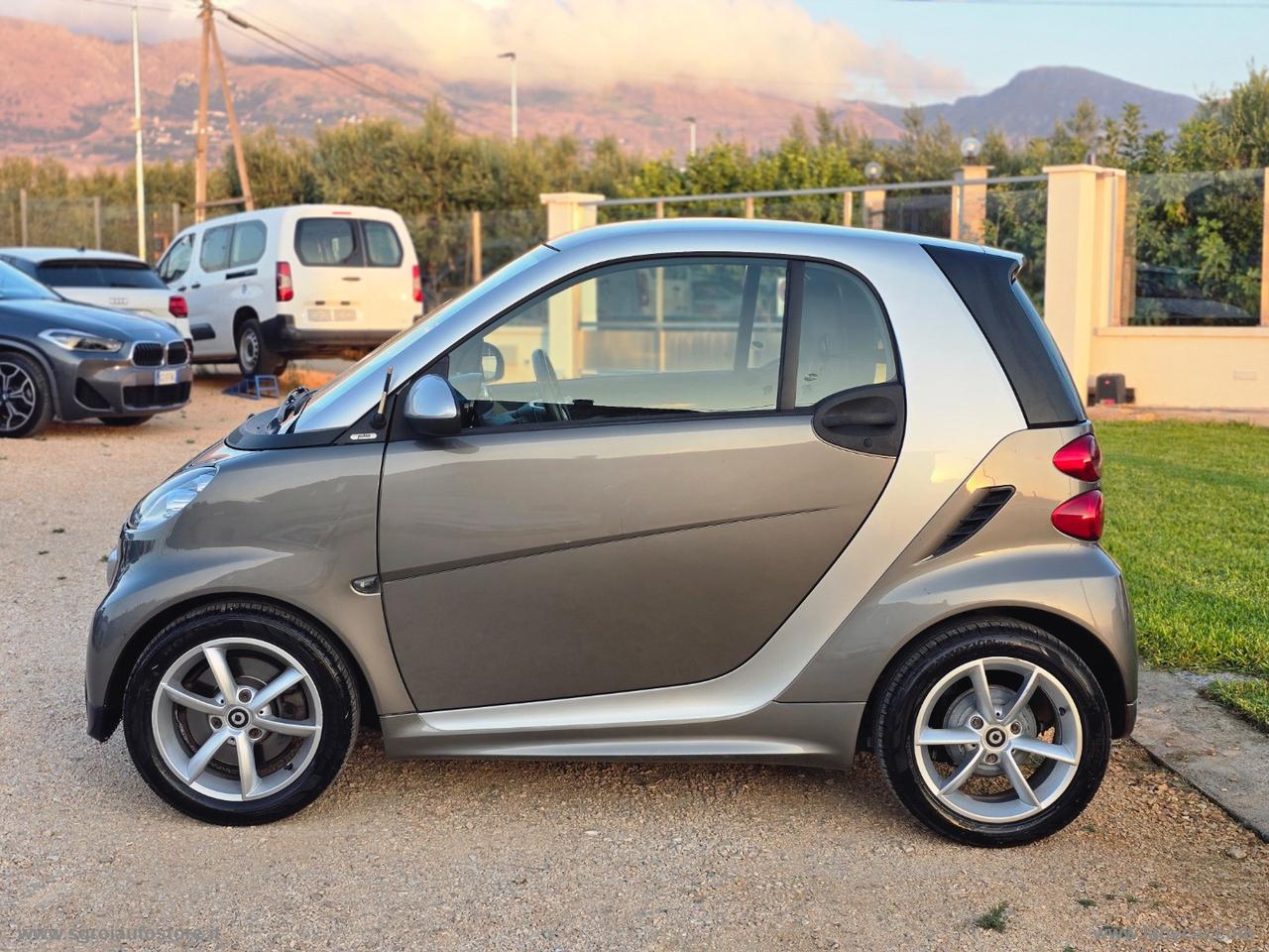 SMART fortwo 800 40 kW coupé passion cdi TETTO PANORAMICO