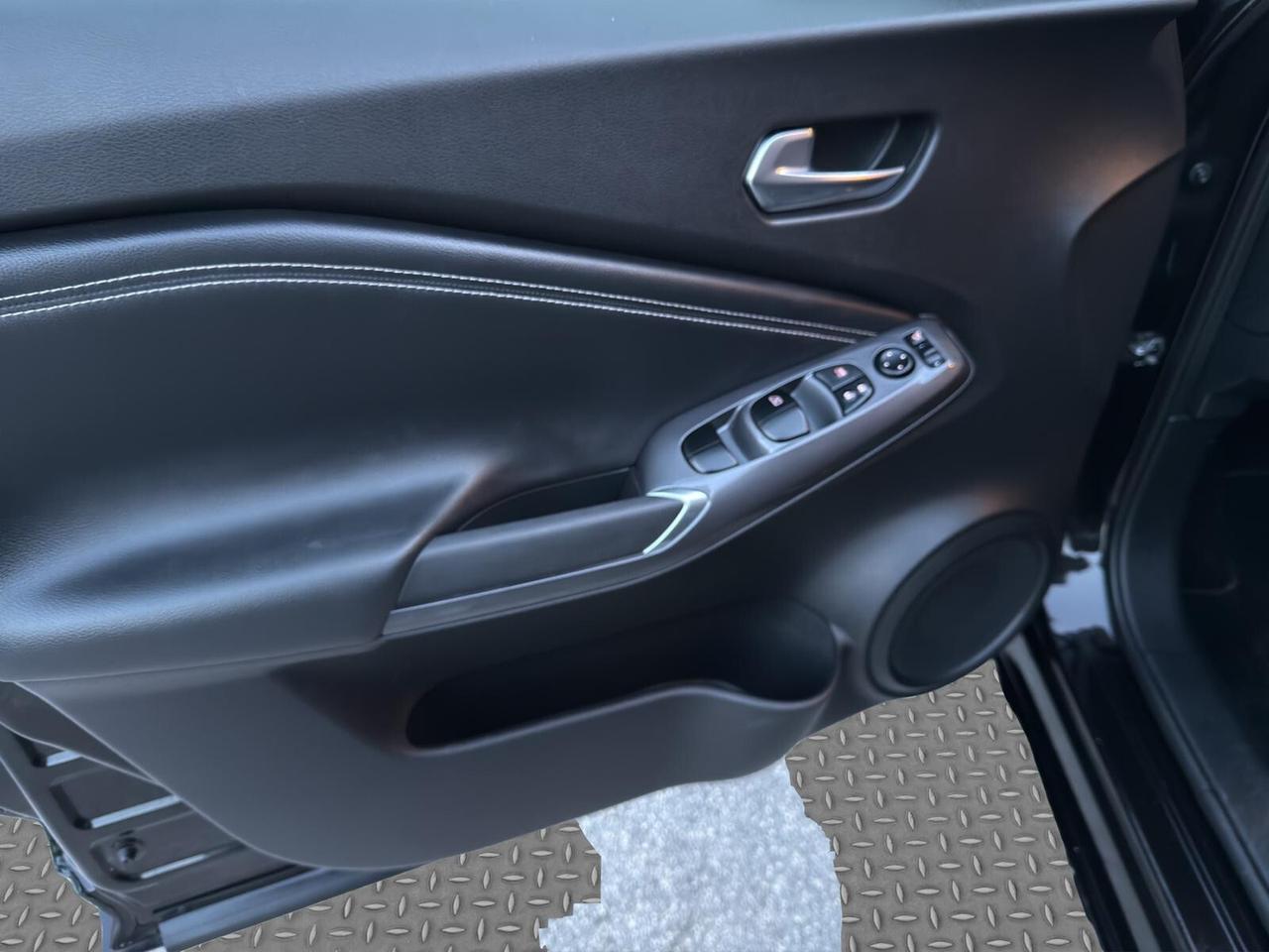 Nissan Juke 1.0 dig-t 114cv N-Connecta automatica 2023